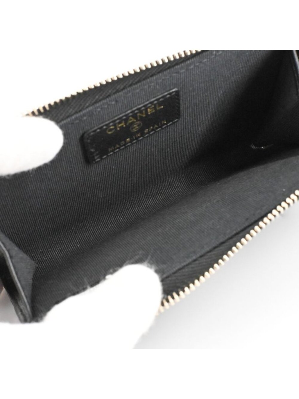 Chanel Card Slot - Picture 4 of 8